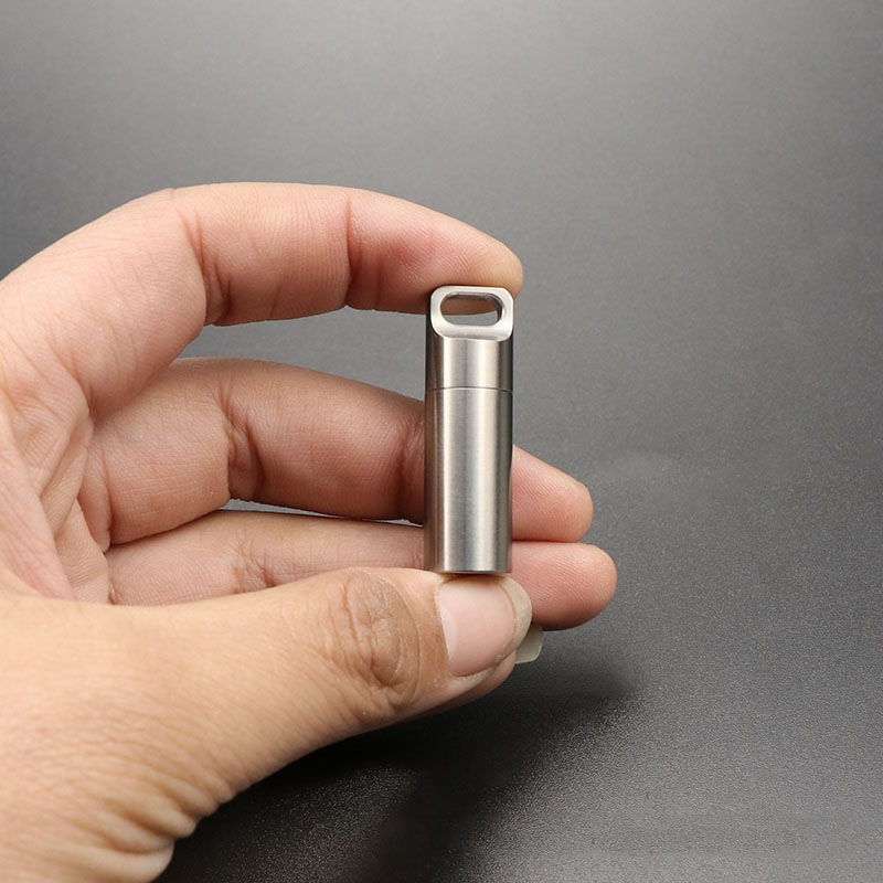 Sealed Capsule Mini Titanium A - First Food Jar recension och pris